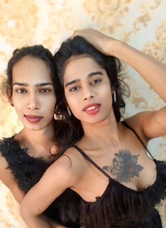 Slim and hot queen - Acompañantes transexual in Chennai Photo 6 of 6