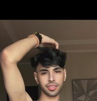 Slim Boy - Male escort in Riyadh