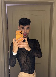 Slim Boy - Acompañantes masculino in Riyadh Photo 8 of 8