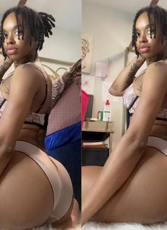 Slim girls Real lesbian play with 2girls - escort in Mumbai Photo 5 of 9