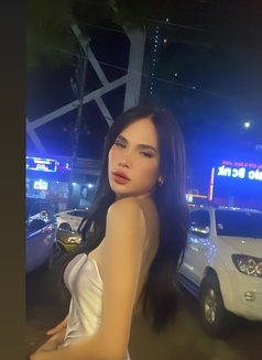 Slim Jade - Transsexual escort in Manila Photo 3 of 7