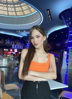 Slim Jade - Transsexual escort in Manila Photo 7 of 7