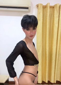 Slim Ladyboy Salalah - Transsexual escort in Şalālah Photo 3 of 6