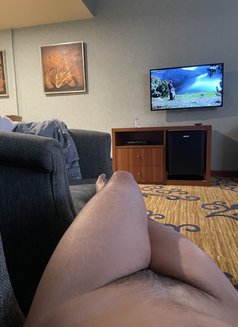 Slim Nicole New - Male escort in Dubai Photo 6 of 6