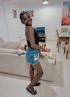 Slim Posh - puta in Accra Photo 7 of 8
