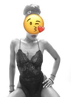 Slim Queen Chloe Divi🧿.24/7,@Marathalli - puta in Bangalore Photo 6 of 11