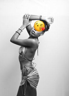 SLIM QUEEN Chloé Divi @Marathalli - escort in Bangalore Photo 8 of 22