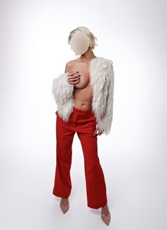 Slim Sexy Alice - companion in London Photo 23 of 25