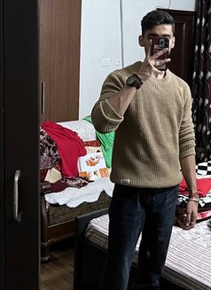 Slim Shady - Male escort in Chandigarh Photo 3 of 6