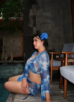 Slim Thicc TS Iya - Acompañantes transexual in Manila Photo 9 of 12