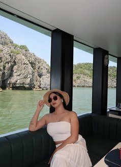 Slim Thicc TS Iya - Acompañantes transexual in Manila Photo 12 of 12