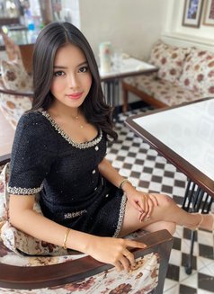 Slim Young Girl With Amazing Service - puta in Medan Photo 7 of 8