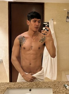 SlimFitGino - Male escort in Cebu City Photo 10 of 10