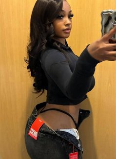 Sloppy Blowjob Queen African Girl Linda - escort in Mumbai Photo 4 of 7