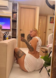 Slut me out - escort in Okinawa Island Photo 6 of 11