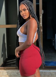 Slutty African Girl Ella - puta in Kathmandu Photo 2 of 3