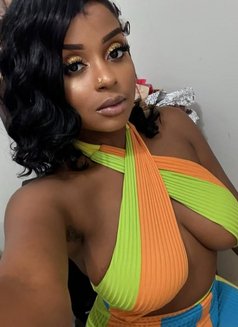 Slutty African Girl Jessica Horny - puta in Mumbai Photo 2 of 4