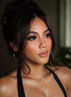 Slutty Ella - Transsexual escort in Manila Photo 13 of 13