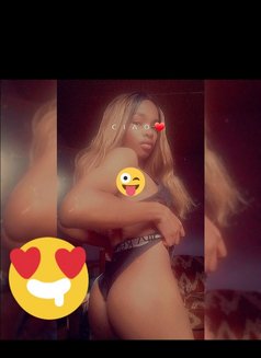 Slutty Pig - Acompañantes masculino in Nairobi Photo 4 of 7