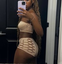 Slutty - puta in Kampala