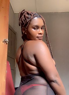 Sluty Daiomon - puta in Lagos, Nigeria Photo 3 of 4