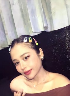 Small Girl Here in Town - puta in Bali Photo 4 of 5