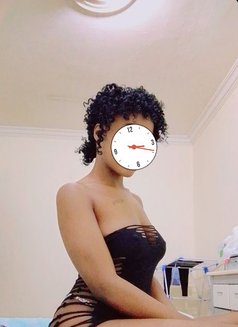 Anitah - escort in Riyadh Photo 2 of 6