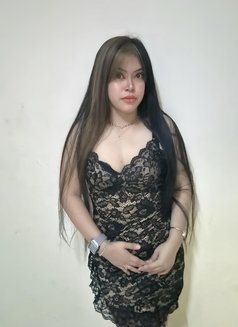 Small ladies outcall incall - escort in Muscat Photo 2 of 9