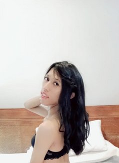 Small Lady - Transsexual escort in Bali Photo 7 of 10