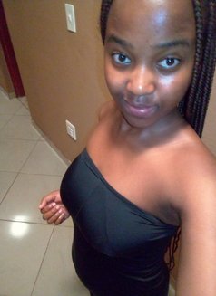 Smallmammie - escort in Johannesburg Photo 3 of 4