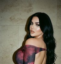 Smara - Transsexual escort in Beirut Photo 4 of 9