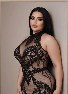 Smara - Transsexual escort in Beirut Photo 7 of 10