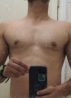 Smart Pusssy Leaker Mayank - Acompañantes masculino in Mumbai Photo 1 of 4