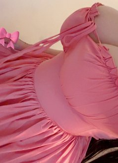 Smile - puta in Abu Dhabi Photo 10 of 13