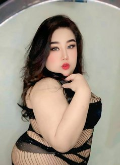 Smile - escort in Riyadh Photo 14 of 21