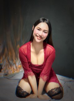 Smile In/Out​call​ Thai​ Massage​ - escort agency in Hong Kong Photo 3 of 4