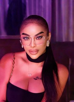 Smile _SEXY _VIP_ - Transsexual escort in Bangkok Photo 30 of 30