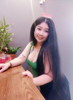 SMILE - masseuse in Dubai Photo 11 of 11