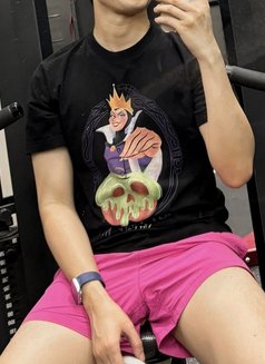 Smile - Acompañantes masculino in Doha Photo 2 of 3