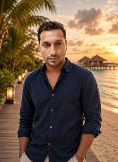 Smith (Maldives) - Male escort in Kuala Lumpur Photo 1 of 1
