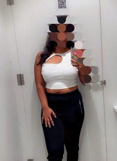 Smitha Arjun - puta in Bangalore Photo 2 of 10