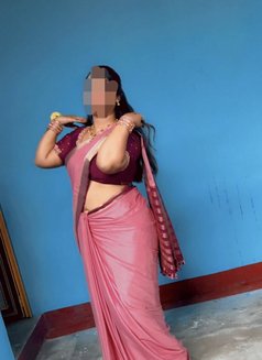 Smitha Arjun - puta in Bangalore Photo 4 of 10