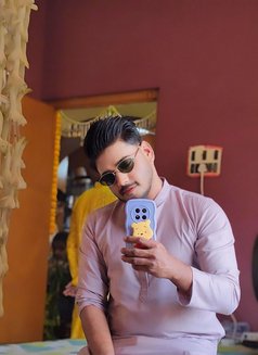 Smooth Manwhore Rahul - Male escort in Kolkata Photo 3 of 20