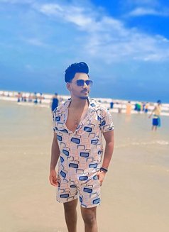 Smooth Manwhore Rahul - Male escort in Kolkata Photo 7 of 20