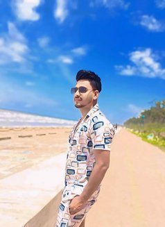 Smooth Manwhore Rahul - Male escort in Kolkata Photo 17 of 20