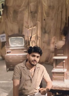 Smooth Manwhore Rahul - Male escort in Kolkata Photo 18 of 20