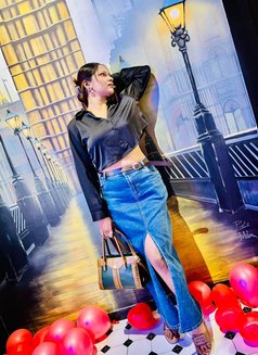 Smrit call girl reel meet - escort in Kolkata Photo 2 of 5