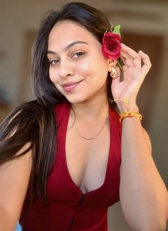 Smriti Escort - escort in Chennai Photo 3 of 3