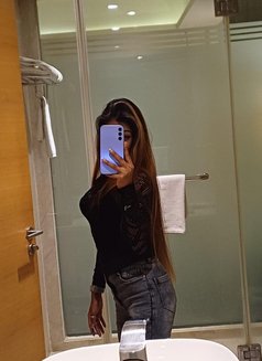Smriti - escort agency in Kolkata Photo 2 of 3