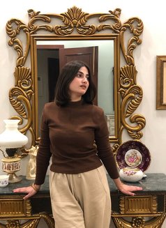 Smriti - escort in Mumbai Photo 4 of 5